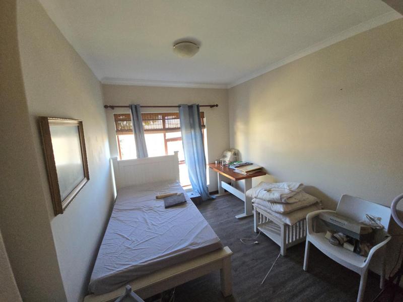 To Let 5 Bedroom Property for Rent in Lochnerhof Western Cape